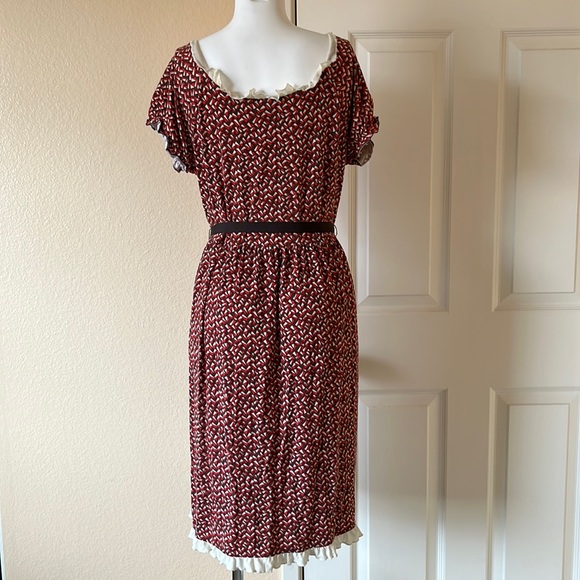 Veeko shape pattern red and brown belted dress Small - Picture 5 of 12
